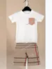 Çocuk Erkek Kız Giyim Setleri Yaz Çocuk Bebek Kısa Kollu T-Shirt Üstleri + Şort Pantolon Rahat Kıyafetler Çocuk Giysileri