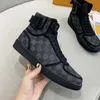 Designer shoes Casual sneakers Mens Womens High Top Shoes Luxury calfskin boots Splicing rainbow trainers EU36-45