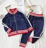 capretto ragazzo vestire set neonate etichetta classica vestiti autunnali pantaloni cappotto di marca bambino lettera set di abbigliamento