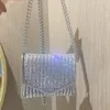 Axelväskor Dam Lyxiga Designer Handväskor 2021 Girl Shopper Portmonnäer Mode Casual Geometriska mönster Kedja Strass Clutch Crossbody