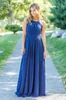 Elegante Land Stijl Royal Blue Chiffon Bruidsmeisjes Jurken Lange Halter Juweel Hals Ruffles Vloerlengte Plus Size Bruiloft Gastjurk Maid of Honor Towns