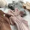 Baby Socks Big Bows Девушки Мальчик хлопчатобумажный носок полоса младенческая весенняя нога теплыми ногами сплошной цвет малыша испанские носки колено высокие длинные 202