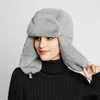 Chapeau en fausse fourrure pour femmes pour l'hiver avec cosaque extensible blanc épaissir casquette chaude chapeau de trappeur à rabat d'oreille casquette de Style russe pour les femmes