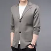 Designer Cardigan Maglieria da uomo Blazer Cappotti Moda Slim Fit Giacca da uomo lavorata a maglia Stile coreano Colletto rovesciato Causale Abbigliamento da uomo