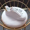 Uomo Stivali da donna Scarpe casual Viaggi Ricamati Vintage sneaker con lacci in tela stilista di moda Scarpe da ginnastica da corsa Lettere scarpe da donna Sneakers da palestra stampate