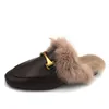 Riktig päls metall spänne mulor kvinnor loafers gravida skor kvinnliga furry diabilder fluffiga håriga flip flops