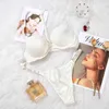 BORRUICE Lettera Intimo Set Brand Design Sexy Lingerie Donna Slip Reggiseno Imposta Tracolla incrociata Beauty Back Bra 211104