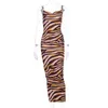 Sommar sexiga kvinnor mångfärgade zebra hud print cami lång klänning spaghetti band ärmlös fest slank bodycon klänningar y1006