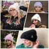 ENJOYFUR Cappelli invernali da donna Morbidi e caldi cappelli in lana d'angora lavorati a maglia Beanie Moda femminile Cappellino con teschio con risvolto largo 211119