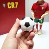 Nieuwe originele en zelfgemaakte C Luo Portugal voetbalteam uniform hars portret handgemaakte trend ornament speelgoed geschenkdoos 28cm