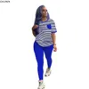 CM.YAYA Sport Ensemble Femme Rayé À Manches Longues Tee Tops Legging Pantalon Costume Active Wear Survêtement Deux Pièces Ensemble Fitness Outfit 210709