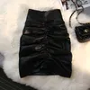 Женская кожаная юбка осень-зима с высокой талией трапециевидной формы, мини-женская шикарная складчатая искусственная кожа, черная накидка, сексуальная женская мода 220221