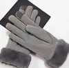 Mode Vrouwen Handschoenen voor Winter en Herfst Kasjmier Wanten Handschoen met Mooie Haarbal Outdoor sport warme Winterhandschoenen 2023264Y