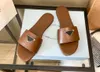 Pantoufles Top Qualité Luxe Designer Hommes Femmes Sandales Chaussures Slide Summer Mode Large Tongs Plates 35-41 5QJQ