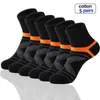 Alta Qualidade 5 Pares Lot Meias de Algodão Meias Preto Esportes Meias Casuais Run Winter Socks Homens Respirável Macho Sock Sokken Sokken Tamanho38-45 220105