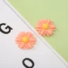 30st 22mm Daisy Flower Flatback Resin Komponenter Cabochons Scrapbook Craft DIY Embellishments Telefon Inredning Huvudbonader Tillbehör