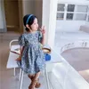 Style coréen Été Enfants Filles Robe Rose Bleu Floral Taille Ouverte Princesse Enfants Vêtements Mignons E5022 210610