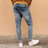 Kuegou katoen herfst lente kleding man jeans gekrast slijtage slanke mode broek stretchy vintage denim mannen broek LK-1839 210716