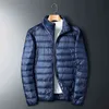 Mannen Dunne Nieuwe Down Jacket White Duck Down Ultralight Jassen 2021 Herfst en Winter Warm Stand Kraag Jassen Draagbare Uitloper G1115