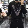 Sweats à capuche pour hommes qualité motif en forme de V strass nouveau Style de mode de rue en peluche chaud tendance pull mâle à manches longues homme haut vêtements surdimensionnés 4XL