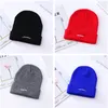 Gorros de inverno unisex chapéus de malha bordado carta desenhista crânio tampas boonet moda quente crochet chapéu chunky knit tampão de orelha de beanie