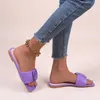 Slippers Femme Flat Summer 2022 Sandales plissées élégantes pour femmes décontractées flips Pure Couleur Chaussures pour femmes KS-088