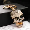 Ny Keychain Creative Rhinestones Metal Skull Hip-Hop Style Trinkets Pendant For Ryggsäck Dekoration Bil Key Ring Holiday Gift G1019