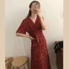 Temperament retro v nacke hög midja kortärmad röd blommig klänning kvinnor chiffong en linje ankel längd sommar koreanska chic vestido 210610