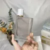 여자는 그녀의 향수 100ml 좋은 품질 오래 지속되는 쾌적한 향기 3.3fl.oz 스프레이 무료 배