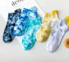 Nieuwe paren Tie-Dye Mannen en Vrouwen Sokken Katoen Kleurrijke Vortex Hiphop Skateboard Lift Oor Happy Fashion Funny Girls Short Socks