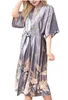 Grå Satin Lång Badrock Kvinnor Bröllop Brud Bridesmaid Robe Nightgown SleepWear Print Cran Kimono Storlek S M L XL XXL XXXL