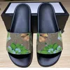 Women slipper Fashion Designers Flat Slides Flip Flops Summer Outdoor Beige Loafers Bath Shoes Beachwear Slippers With Original Box