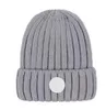 Yeni Fransa Moda Erkek Tasarımcıları Şapkalar Bonnet Kış Beanie Örme Yün Şapkası Plus Kadife Kapak Kafkaları Kalın Maske Fringe Beanies 250a