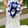 Bröllopsblommor Royal Blue Bouquet Bridal Artificial Pears Rhinestone White Calla Lilies Ramos de Novia