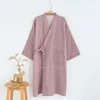 Japoński styl Samurai Mężczyźni Piżamy Kimono Yukata Szlafrok Piżama Oddychający Comfy Lounge V-Neck Loose Long Nightgown 210901
