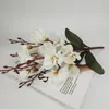 Decoratieve bloemen kransen kunstmatige zijden magnolia tak tafel huis el decoratie nep bruiloft bloem bruid houd pography props