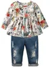 Girls039 комплект одежды для маленьких девочек, блузка с цветочными рюшами, рваные джинсы, брюки, костюм 1039459