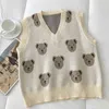 Gagarich Kobiety Kamizelki Wiosna Jesień Japoński College Styl Girls V-Neck Cute Cartoon Bear Haft Dzianiny Pulowers 210806