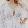 Abito da sposa sexy in pizzo da spiaggia estiva 2023 per la sposa scollo a V con spacco lungo maniche a farfalla Abiti da sposa Boho Custom Made Vestidos De Noiva