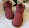 2021 Hot Sell Ausg Mini 5854 Kvinnor Snöstövlar Keep Warm Boot Fashion Light Skin Womens Booties Winter Shoes GRATIS OBSIPPNING U5854