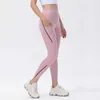 Pantalons de Yoga Capris peau nue respectueux de la mode collants de sport en cours d'exécution Fitness vêtements de sport femmes Leggings collants taille haute