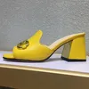 Yüksek Topuklu Terlik Kadın Moda Tasarımcılar Slaytlar Ayakkabı Sandalet Hakiki Deri Sole Bayan Katı Scuffs Sandal 7.5 cm Topuklu Terlik Büyük Boy ayakkabı 34-43