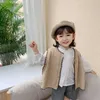 秋の赤ちゃん女の子のファッションニットカーディガンベスト韓国風の女の子の緩いアウターキッズカジュアルノースリーブのウイストコート210615