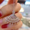 2021 Arrivée Étincelant De Luxe Bijoux Ventilateur Pendentif Plein Brillant Blanc 5A Zircon Pierres Précieuses Promise Femmes Mariage Clavicule Collier Cadeau