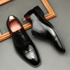 Grande Tamanho EUR45 Respirável Preto / Café / Vinho Vermelho Mens Sapatos Sociais de Couro Genuíno Oxfords Business Dress Sapatos