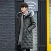 Parka de invierno para hombre, cuello de piel de longitud media, decoración gruesa y cálida para exteriores, a prueba de viento, moda informal, abrigo de algodón holgado de talla grande para hombre