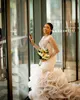 2021 Плюс Размер Арабский Aso Ebi Кружевные Кристаллы Роскошное свадебное платье с прозрачным вырезом и жемчугом Ярусы из бисера с длинными рукавами Свадебные платья Платье ZJ633