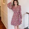 Aankomst Franse Runway Spring Elegante Dames Vrouwelijke Hoge Kwaliteit V-hals Sweet Floral Print Luxe Mini Jurk Vestido 210529