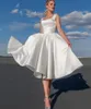 Vestido de noiva curta simples cetim espaguete alça a linha vestidos nupciais branco joelho comprimento robe de mariee sem mangas praia lindo