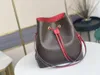 2020 üst düzey tasarımcı marka kadın küçük omuz çantası renkli geniş omuz çantaları MİNİ KARE çanta taşınabilir kadın postacı çantası Kova Çantaları